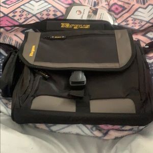 Laptop bag